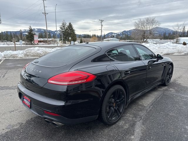 2015 Porsche Panamera 