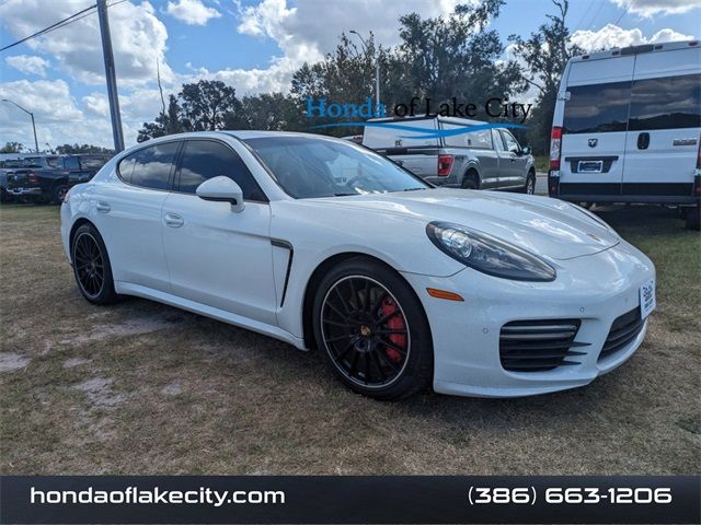 2015 Porsche Panamera GTS