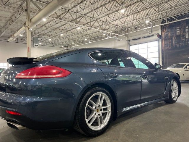 2015 Porsche Panamera Base