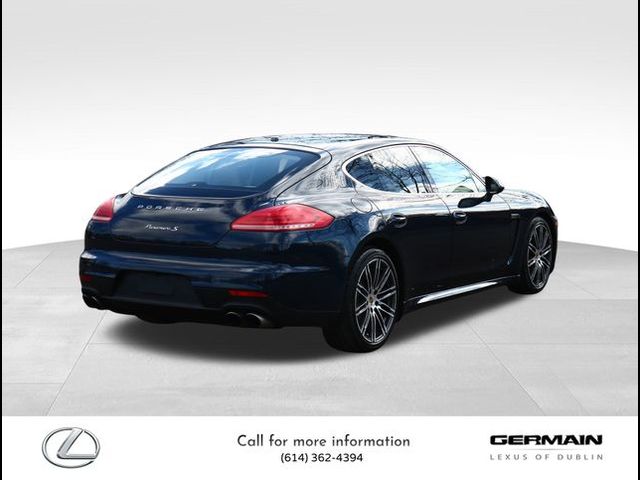 2015 Porsche Panamera S