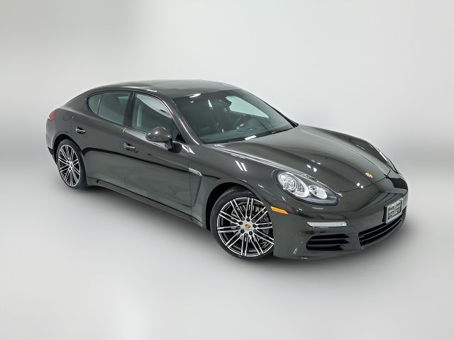 2015 Porsche Panamera Base