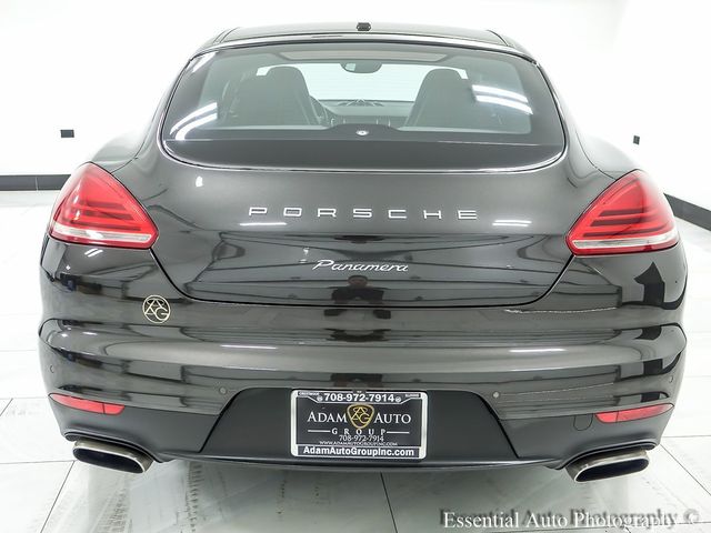 2015 Porsche Panamera Base