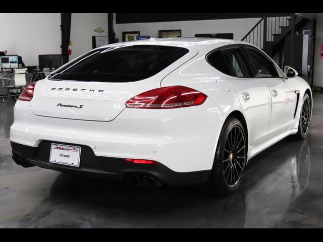 2015 Porsche Panamera S