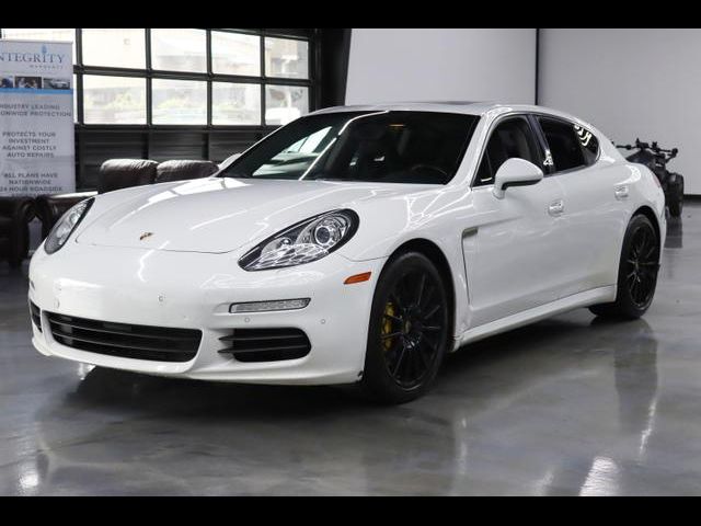 2015 Porsche Panamera S