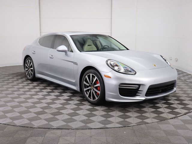 2015 Porsche Panamera Turbo