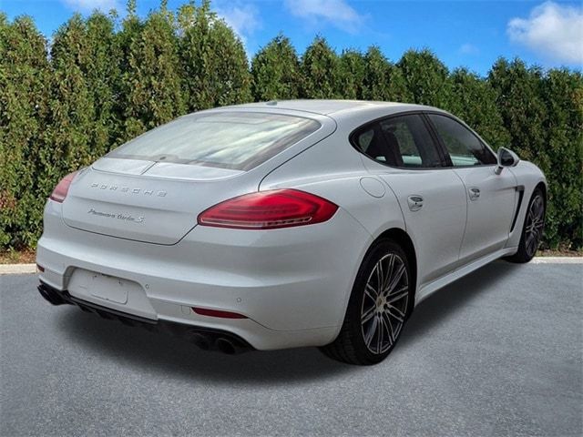 2015 Porsche Panamera Turbo