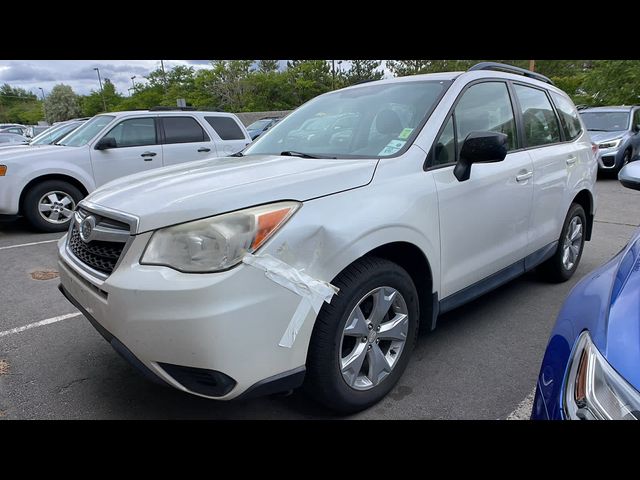 2015 Subaru Forester 2.5i