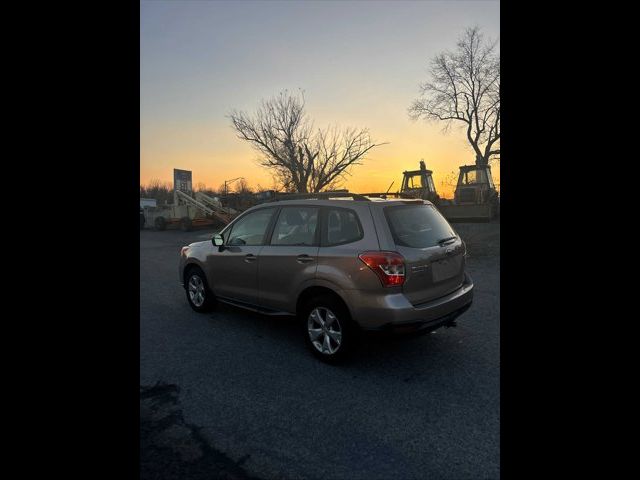 2015 Subaru Forester 2.5i