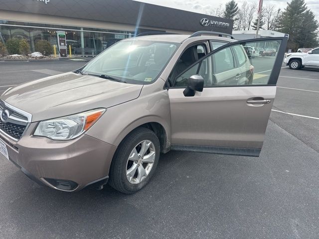 2015 Subaru Forester 2.5i