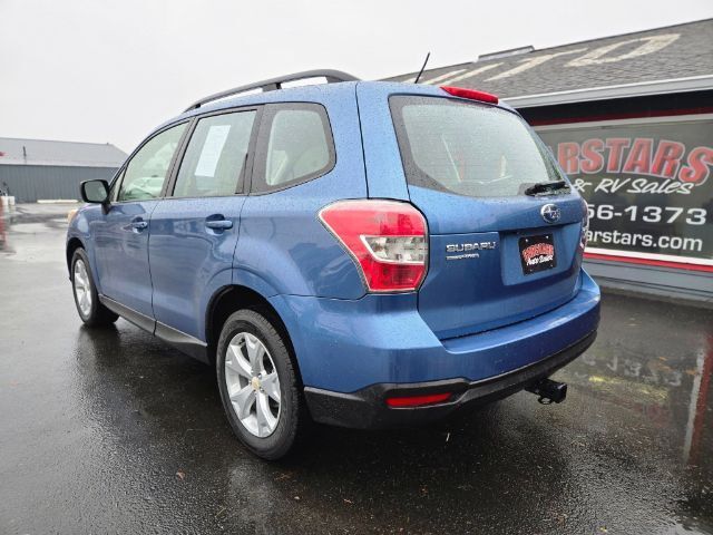 2015 Subaru Forester 2.5i