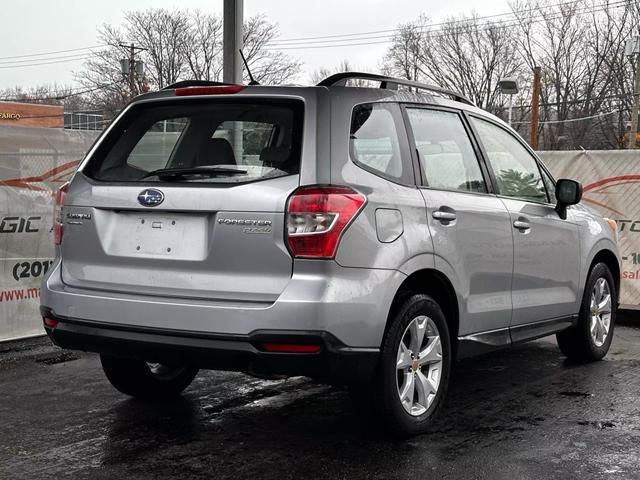 2015 Subaru Forester 2.5i