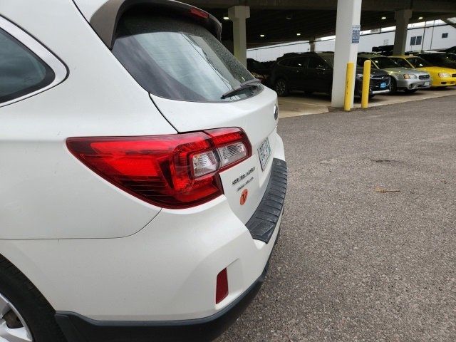 2015 Subaru Outback 2.5i