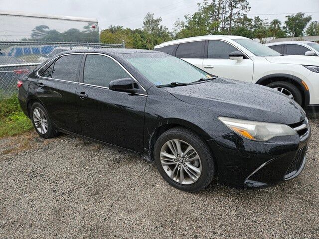 2015 Toyota Camry SE