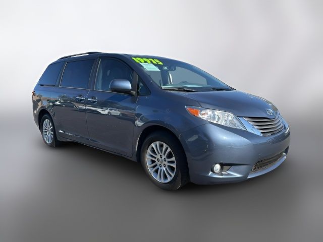 2015 Toyota Sienna 