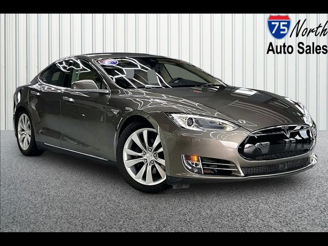 2015 Tesla Model S 90D