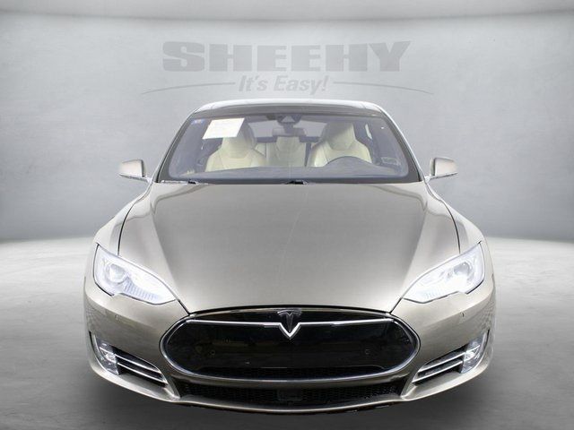 2015 Tesla Model S 70D