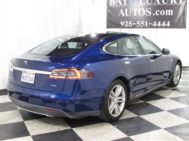 2015 Tesla Model S 70D