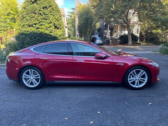 2015 Tesla Model S 70D