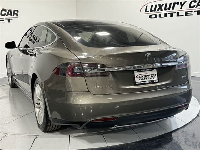 2015 Tesla Model S 90D