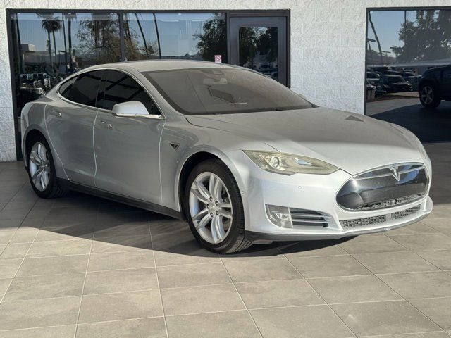 2015 Tesla Model S 85