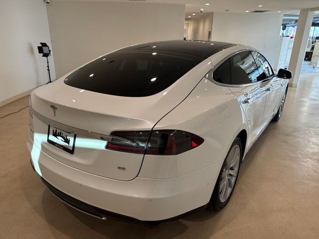 2015 Tesla Model S 85