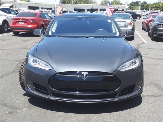 2015 Tesla Model S 85D