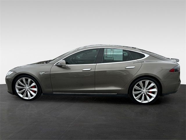 2015 Tesla Model S 90D