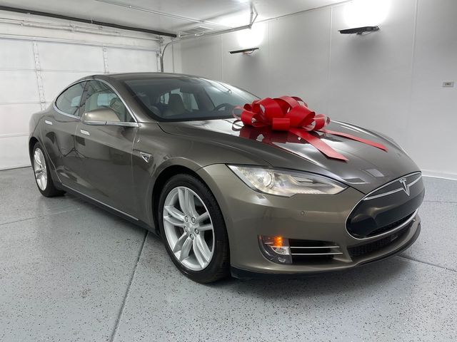 2015 Tesla Model S 85D