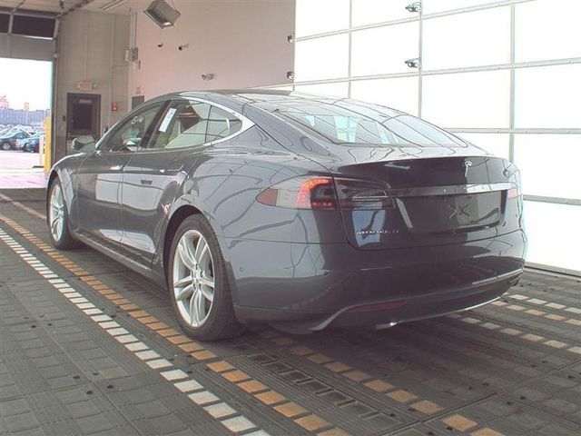 2015 Tesla Model S 