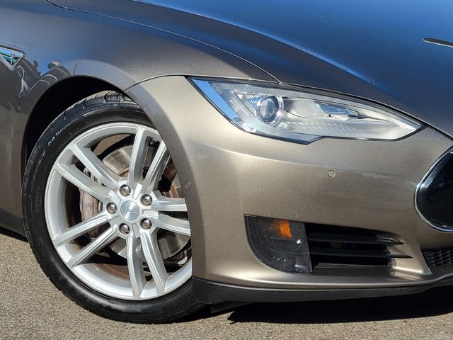 2015 Tesla Model S 