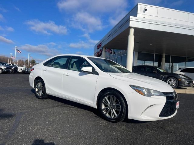 2015 Toyota Camry SE