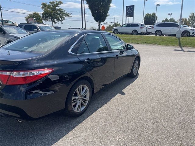 2015 Toyota Camry SE