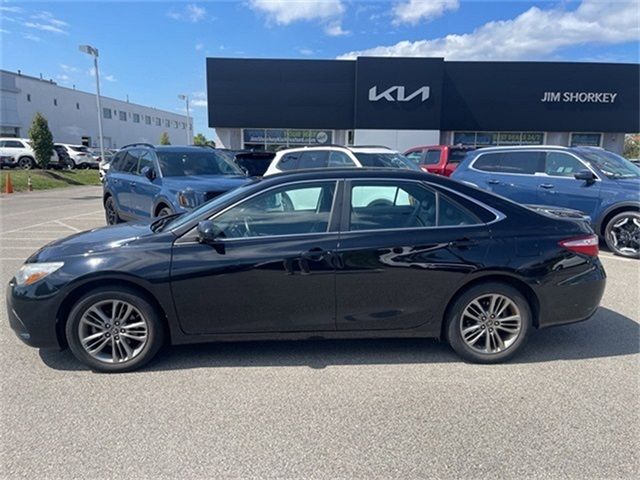 2015 Toyota Camry SE