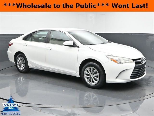 2015 Toyota Camry SE