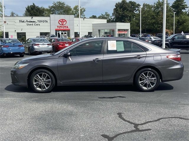 2015 Toyota Camry SE