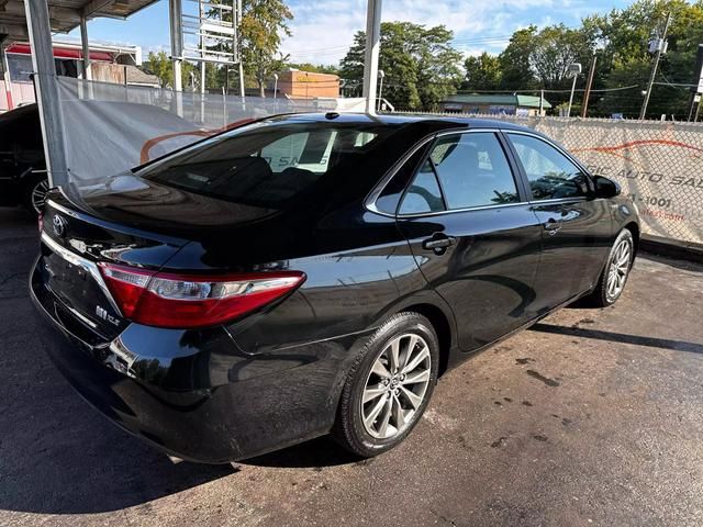 2015 Toyota Camry Hybrid XLE