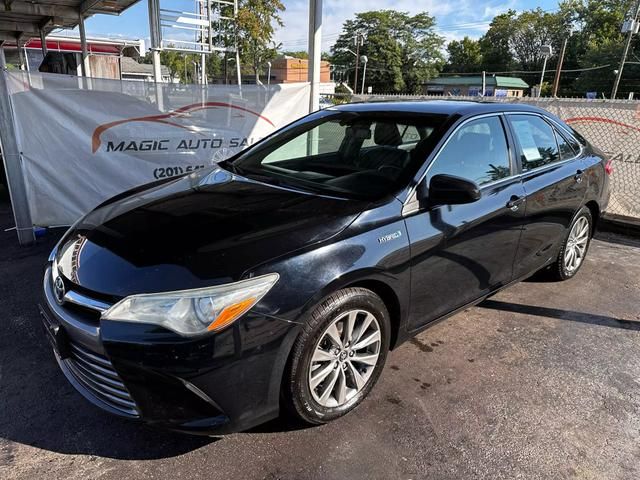 2015 Toyota Camry Hybrid XLE