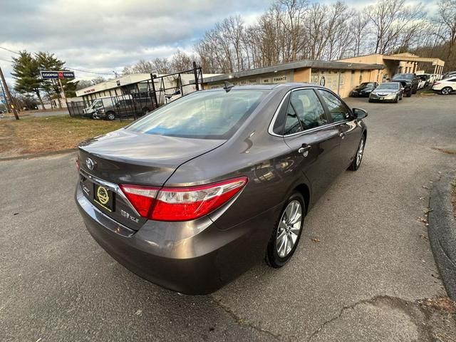 2015 Toyota Camry Hybrid XLE