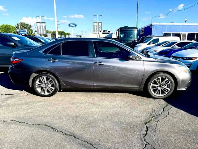 2015 Toyota Camry SE