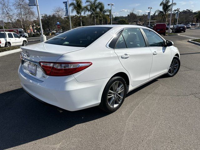 2015 Toyota Camry SE