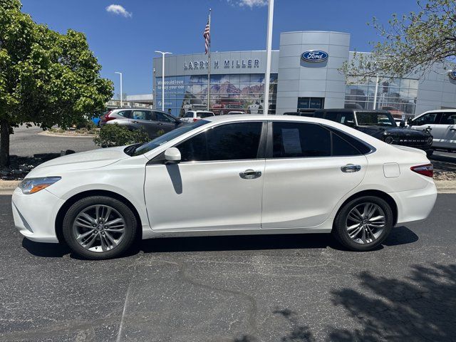 2015 Toyota Camry SE