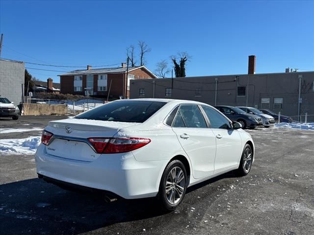 2015 Toyota Camry SE