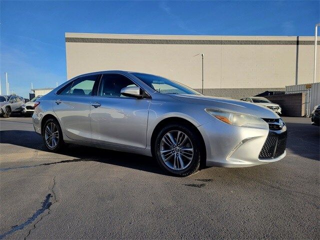 2015 Toyota Camry SE