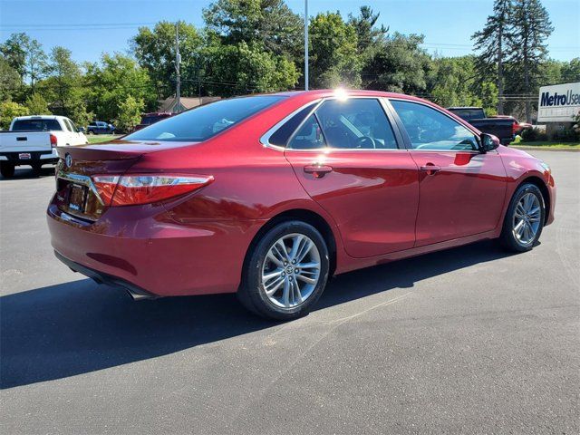 2015 Toyota Camry SE