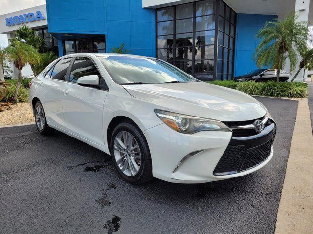 2015 Toyota Camry SE