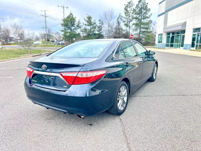 2015 Toyota Camry SE