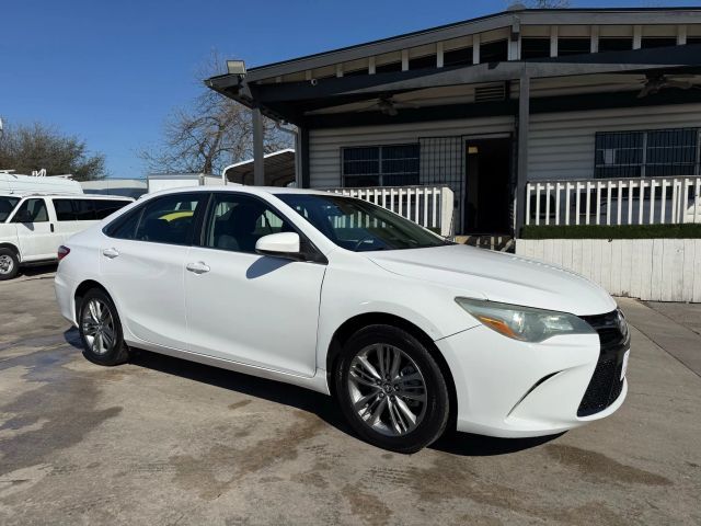 2015 Toyota Camry SE