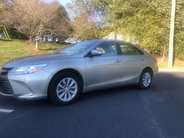 2015 Toyota Camry XLE