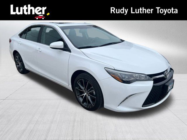 2015 Toyota Camry XSE