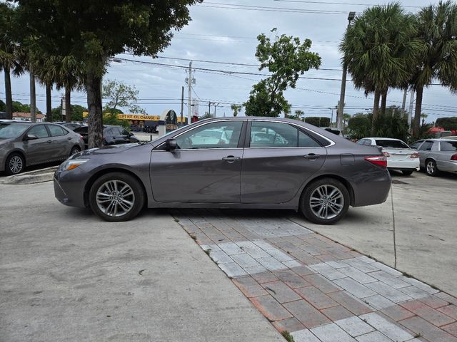 2015 Toyota Camry SE